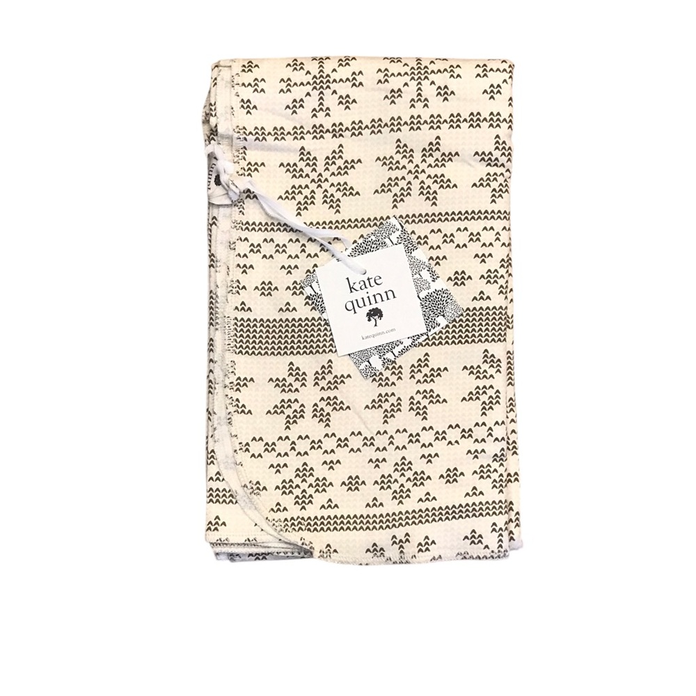 🎄🆕 Kate Quinn Bamboo Nordic Snowflake Swaddle